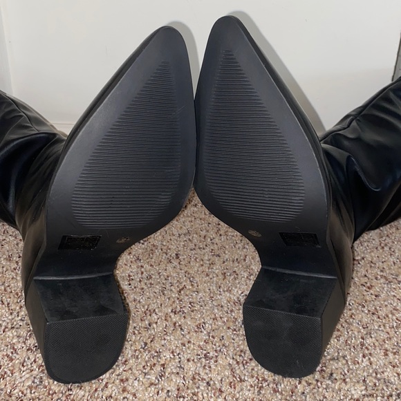 Journee Daria Boot 9 - worn once - Picture 8 of 10